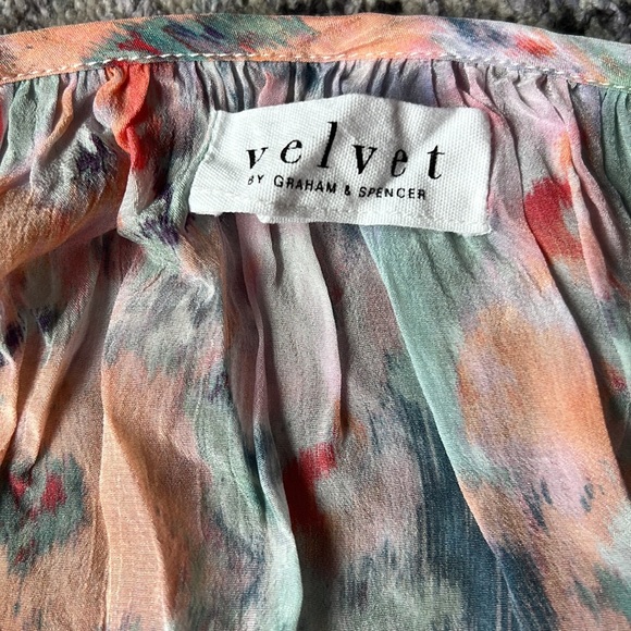 Velvet By Graham & Spencer 3/4 Sleeve Floral Blouse - Picture 7 of 9